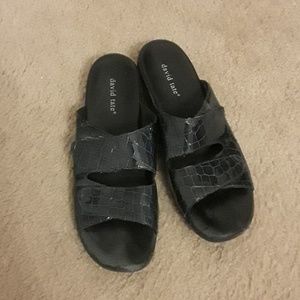 Sandal